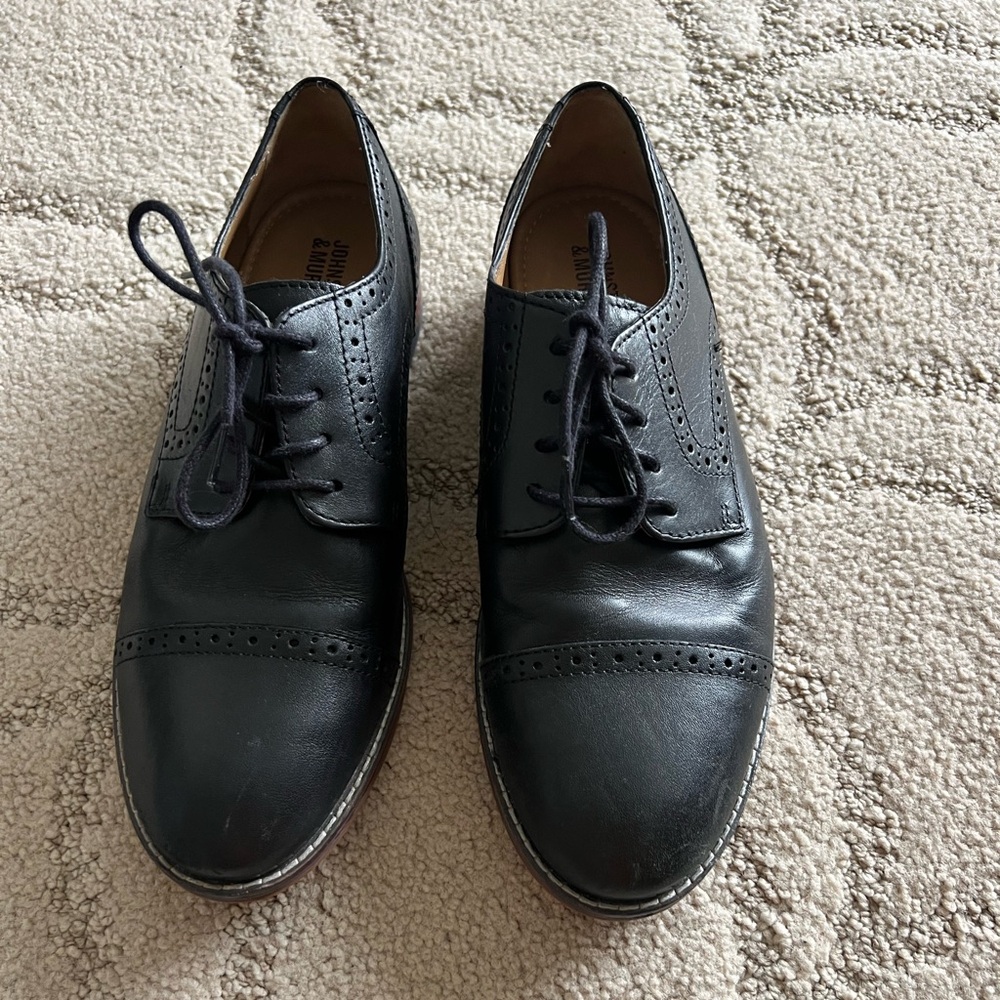 Boys Johnston & Murphy special occasion shoes - worn once!!!